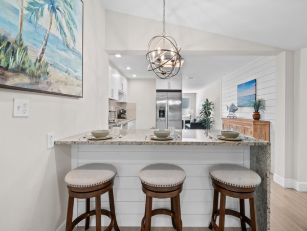 Beachside Retreat 4-Bedroom Home Rental - Your Perfect Island Getaway